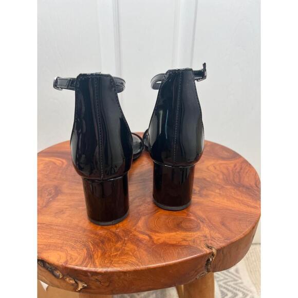 STEVE MADDEN Irene Sandals Size 5.5M Black Patent Leather Block Heel Classic - Picture 6 of 9
